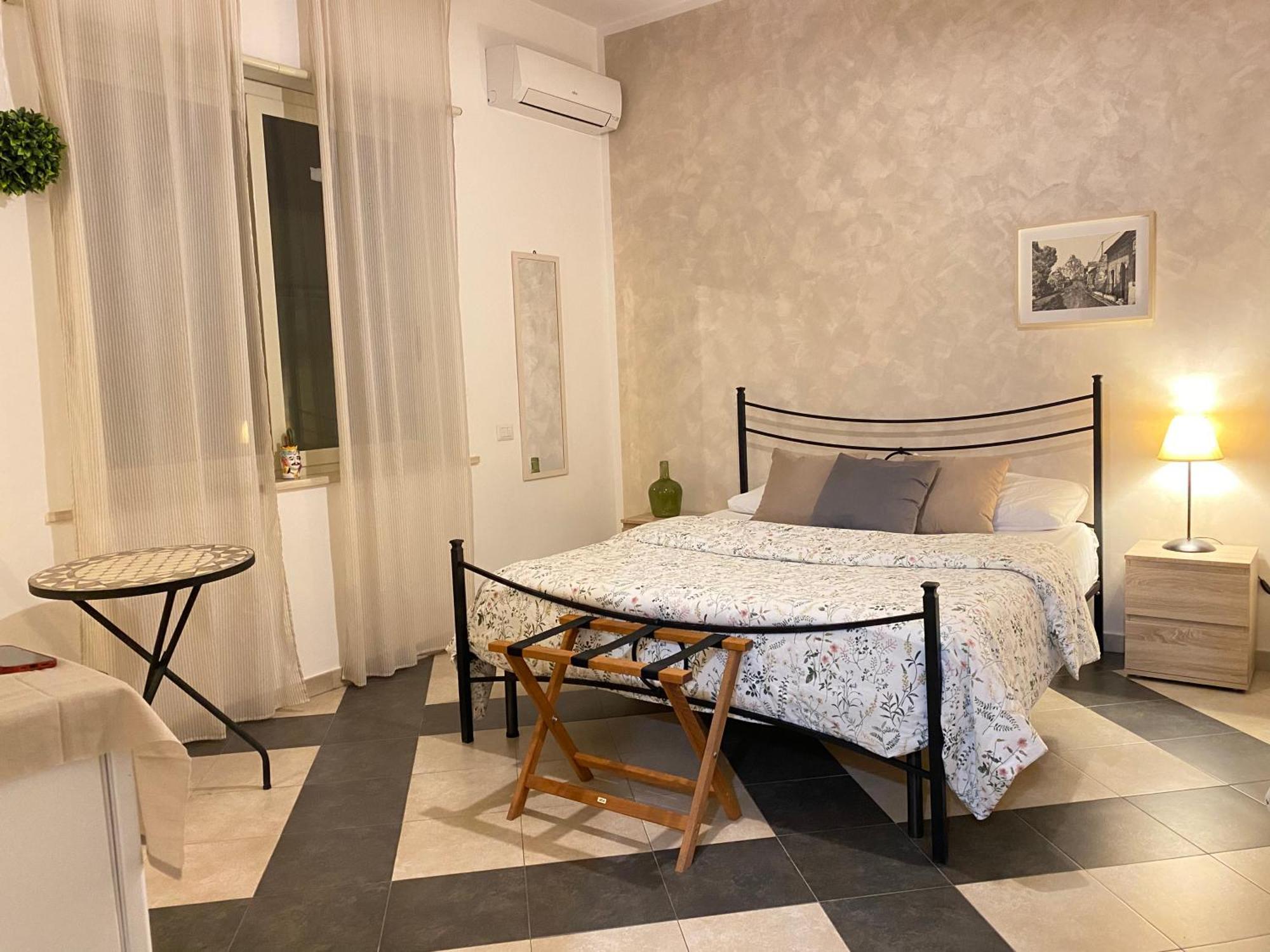 B & B Jasmine Santa Teresa Di Riva Exterior foto